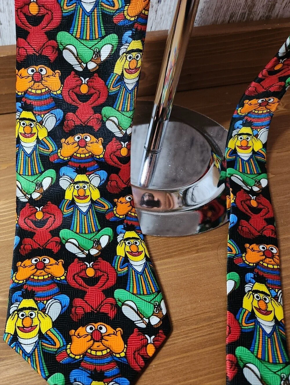 Sesame Street Peek-A-Boo Novelty Necktie Elmo Bert Ernie Bright Colorful L@@K